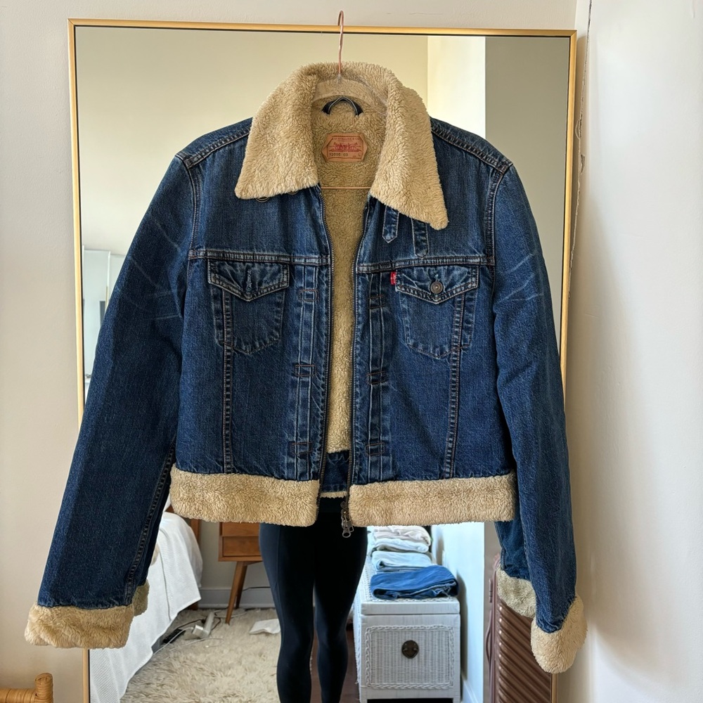 Vintage Levi's Blue Denim Sherpa Lined Jacket